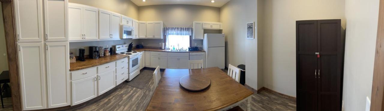 Wabash Modern Farmhouse 3 Bed, 2 Bath Apartment, Sleeps 7, Lots Of Space, Steps To Downtown, Honeywell & Eagles Theater מראה חיצוני תמונה