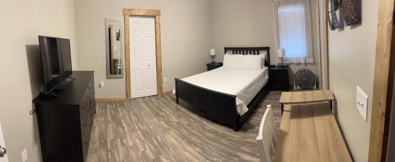 Wabash Modern Farmhouse 3 Bed, 2 Bath Apartment, Sleeps 7, Lots Of Space, Steps To Downtown, Honeywell & Eagles Theater מראה חיצוני תמונה